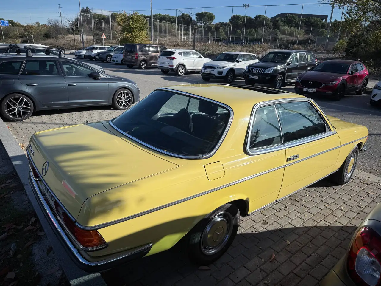 Mercedes-Benz Baureihe 123 280 CE, foto 8
