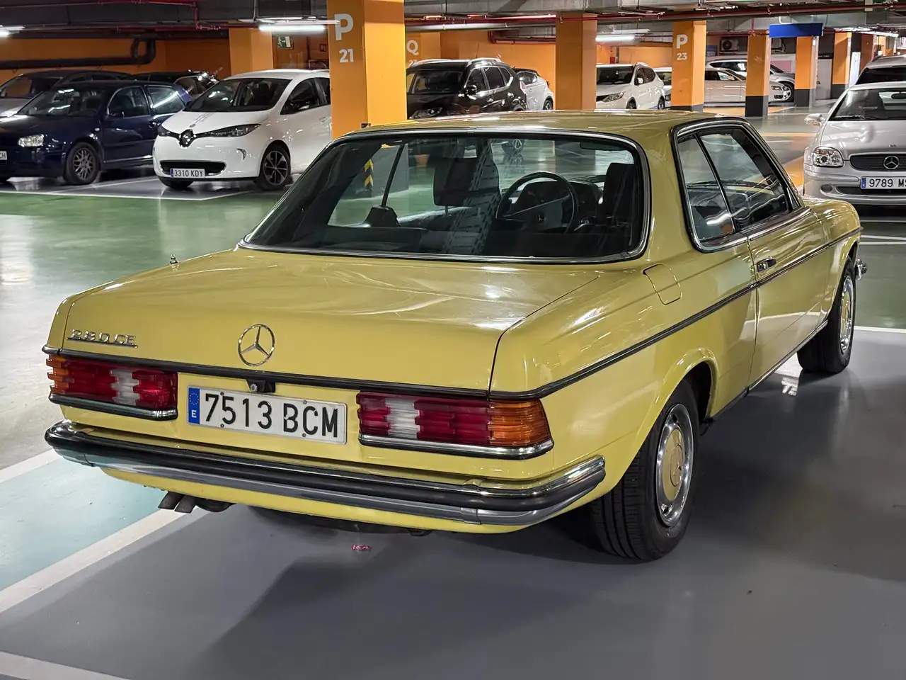 Mercedes-Benz Baureihe 123 280 CE, foto 4