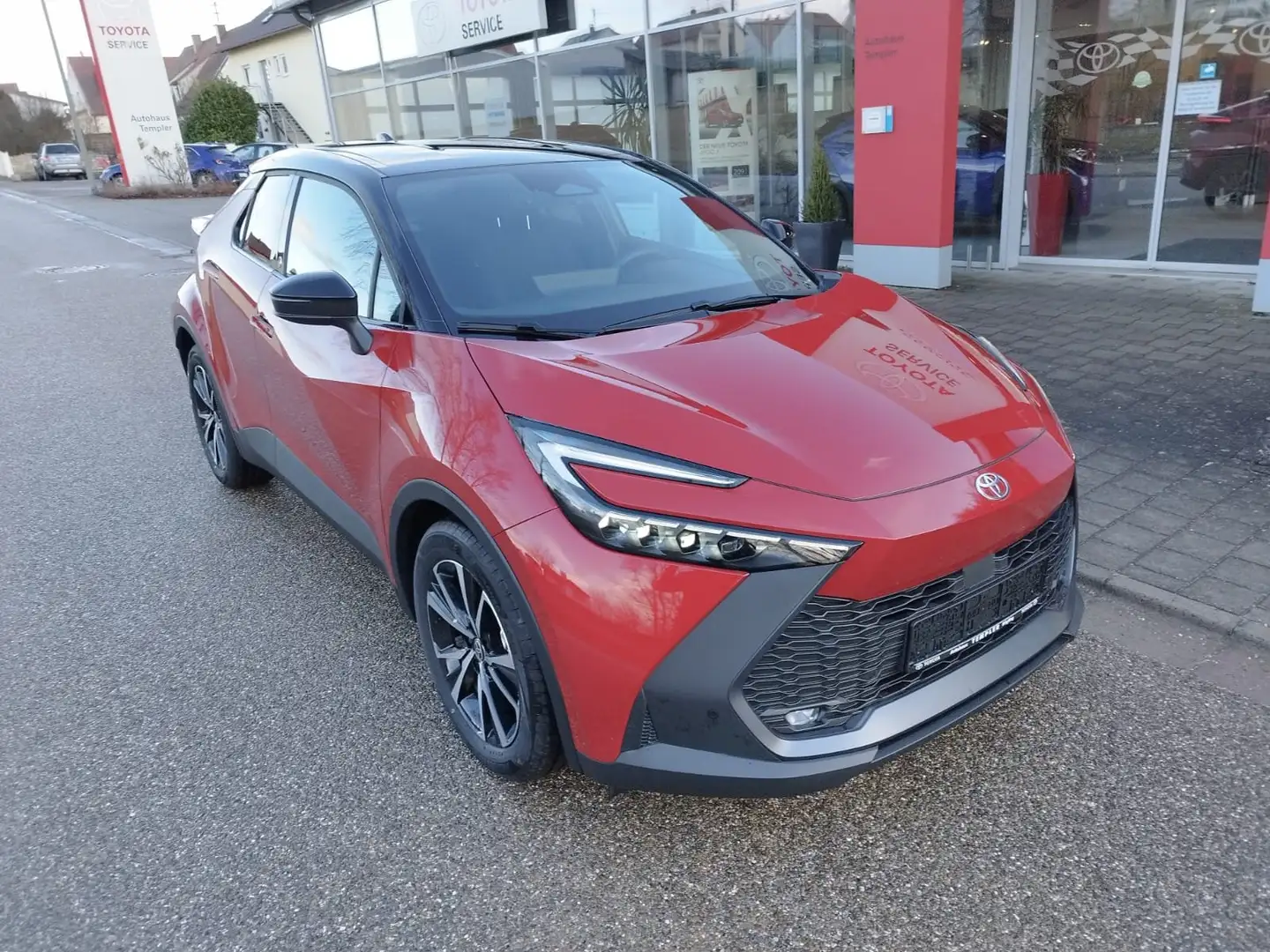 Toyota C-HR 2.0 Hybrid TeamD + Technik-Paket LED DAB NAVI Rot - 2