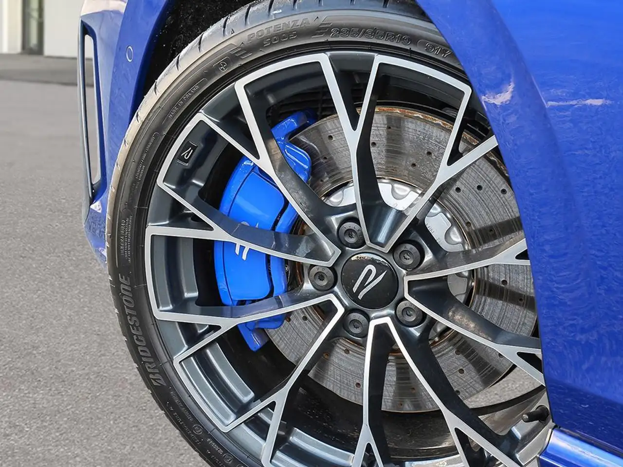 Volkswagen Golf R снимка Volkswagen Golf R