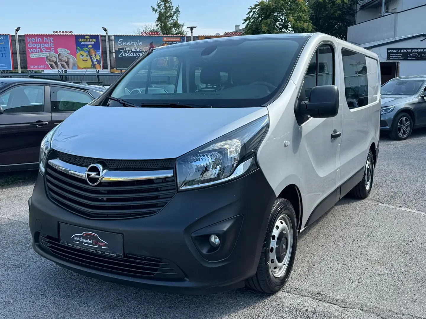 Opel Vivaro DoKa L1H1 1,6 CDTI 2,7t mit 6Sitze Kamera Klima Grau - 1