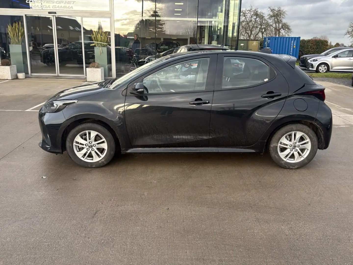 Mazda 2 Hybrid VVT-i Centre-Line CVT Noir - 2