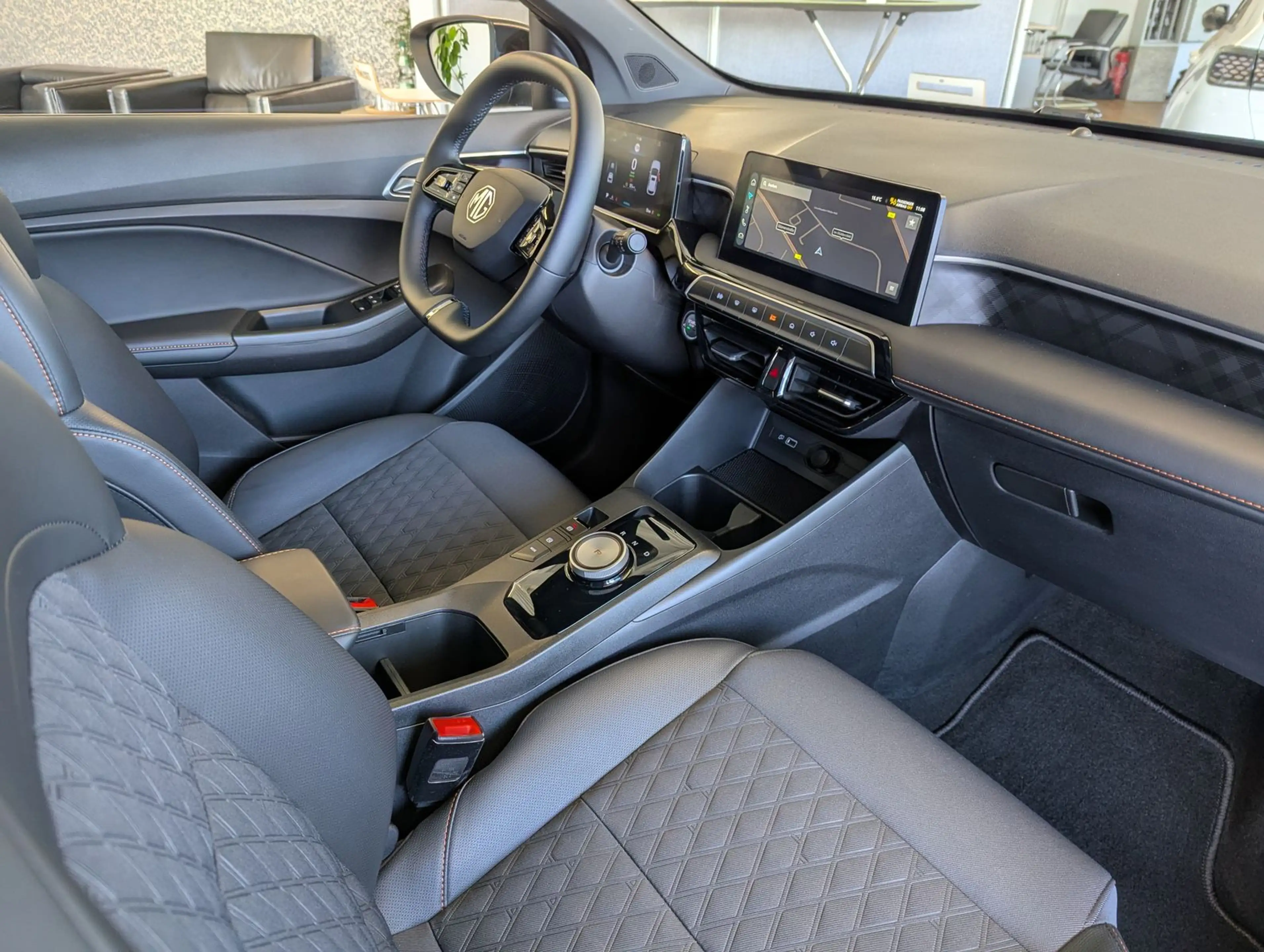 MG MG3 1.5 Hybrid+ Luxury LED 360° Navi ACC 16" — photo 12