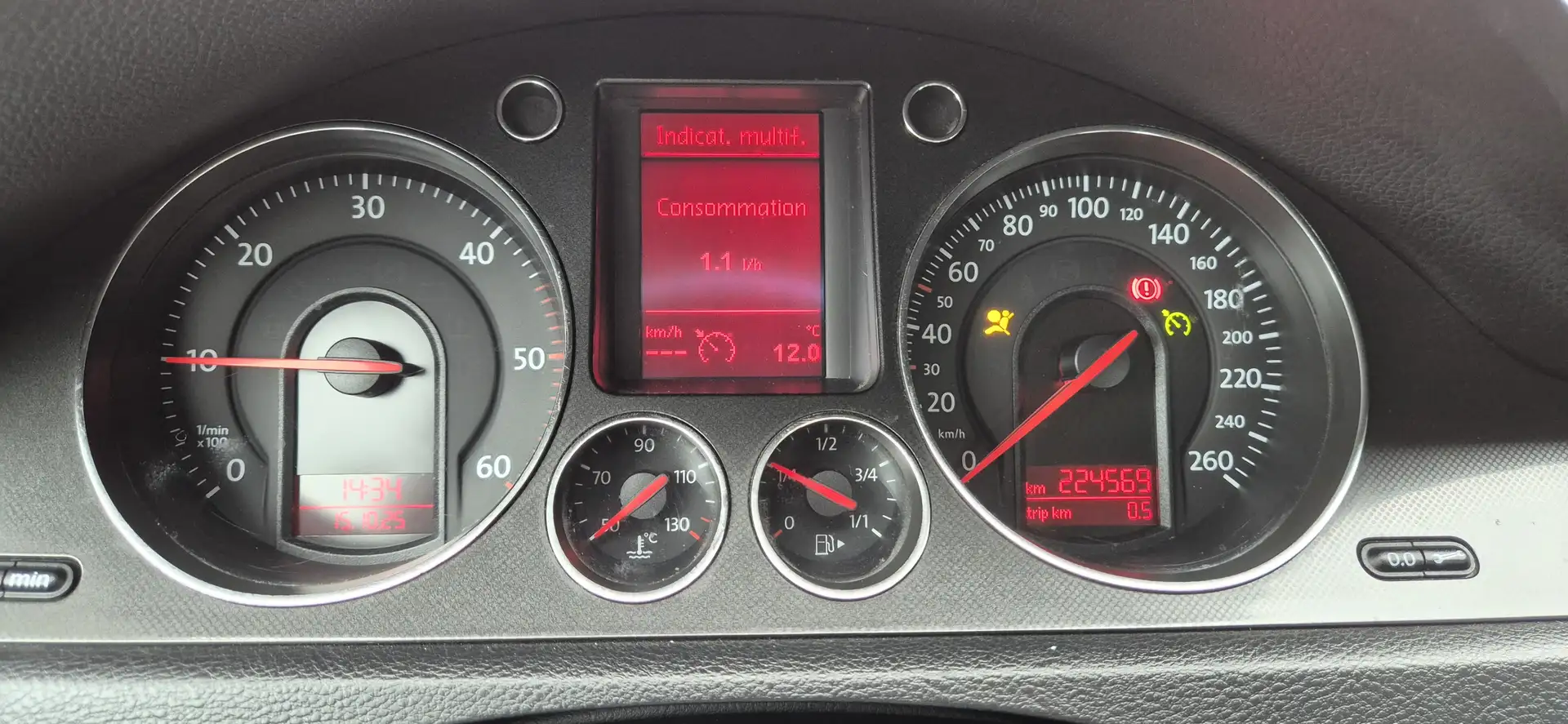 Volkswagen Passat Variant 1.9 TDi Highline DPF Zilver - 2