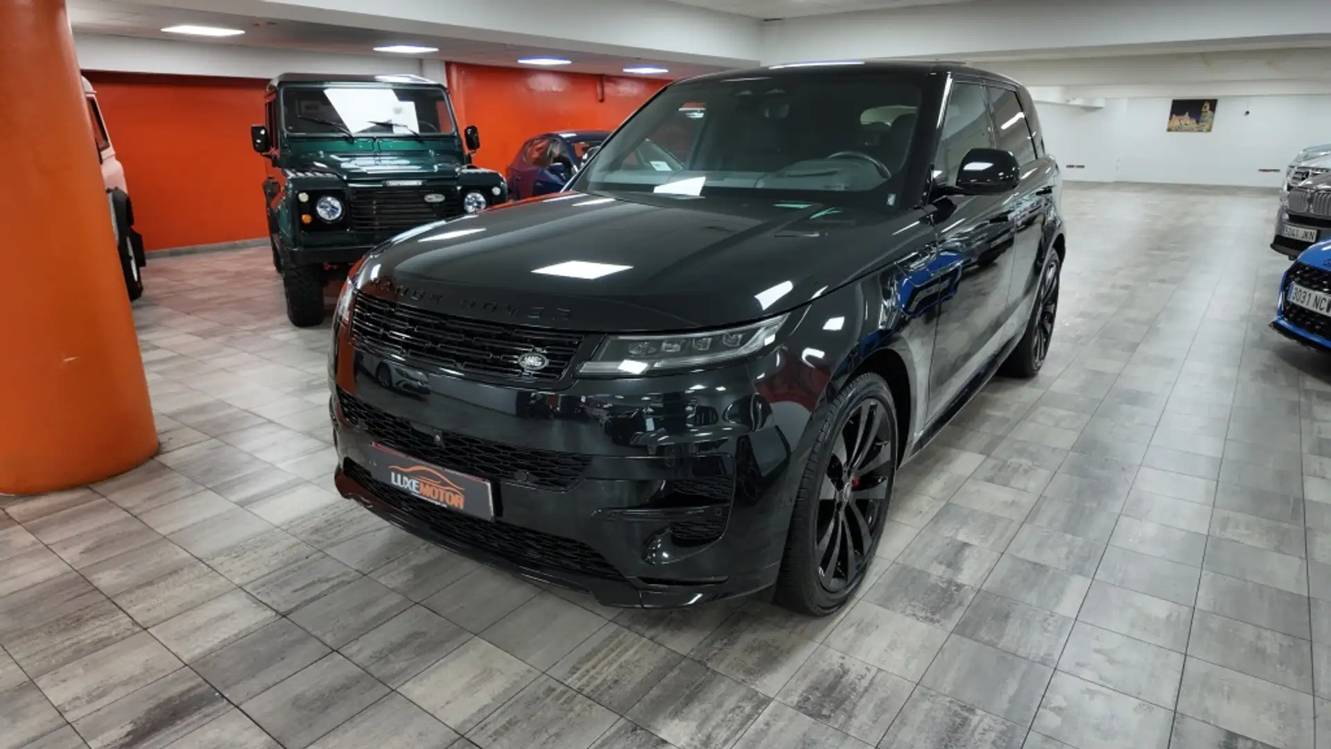 Land Rover Range Rover Sport 3.0D TD6 MHEV Dynamic SE 300 Zwart - 1