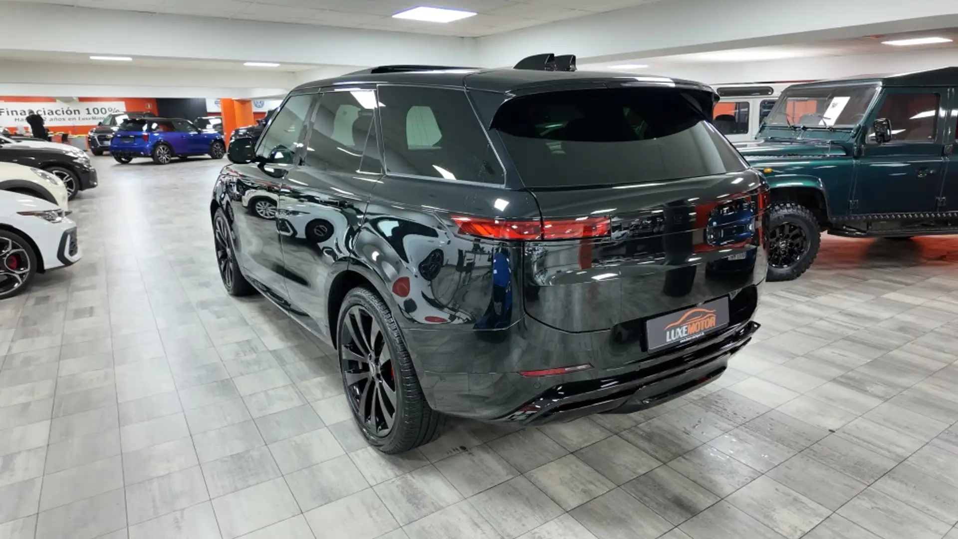 Land Rover Range Rover Sport 3.0D TD6 MHEV Dynamic SE 300 Zwart - 2