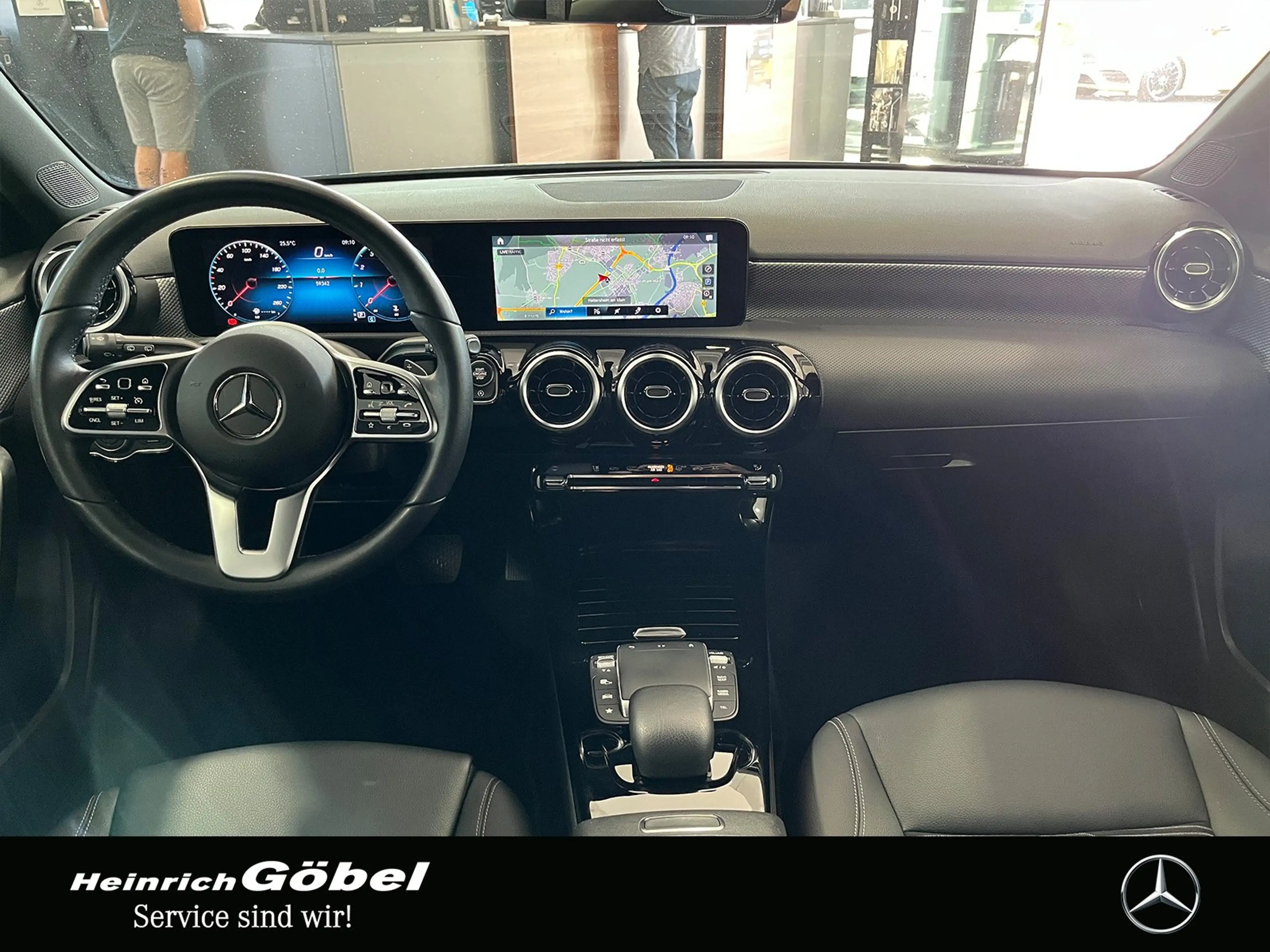 Mercedes-Benz A 180 PROGRESSIVE+LED+NAVI+SHZ+CARPLAY — photo 11