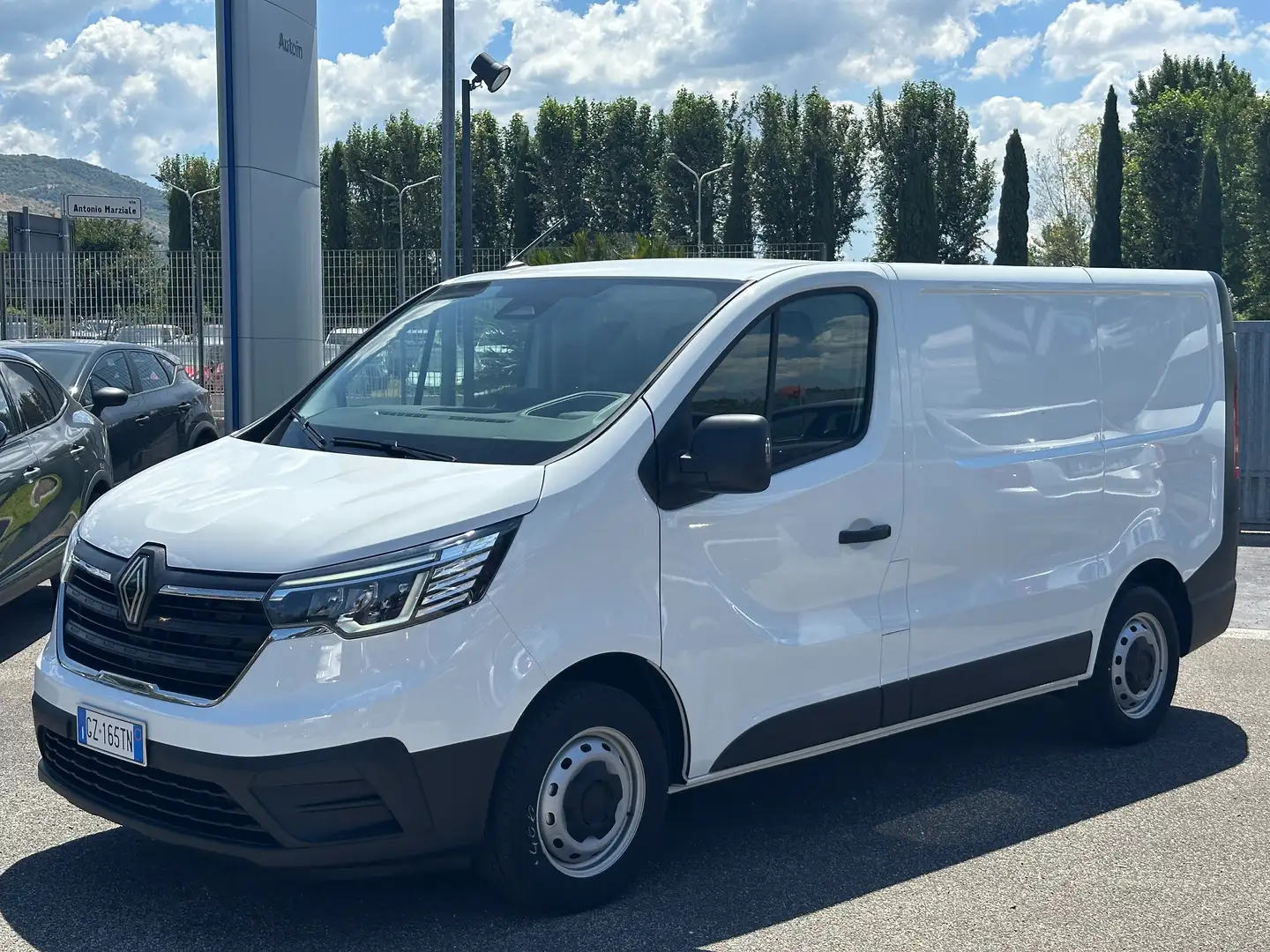 Renault Trafic T27 2.0 BLUE DCI 130CV L1H1 Blanc - 1