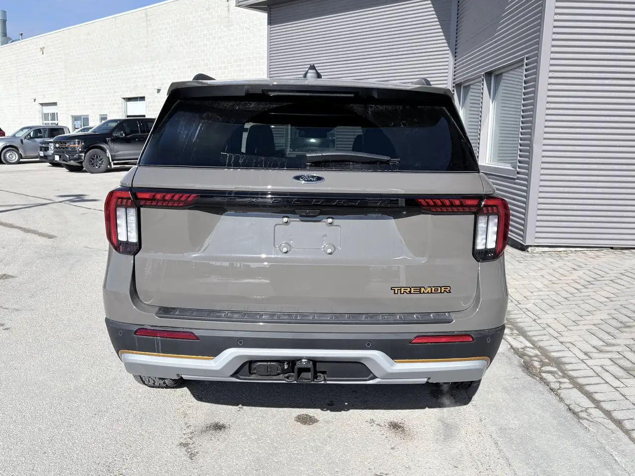 Ford Explorer снимка Ford Explorer