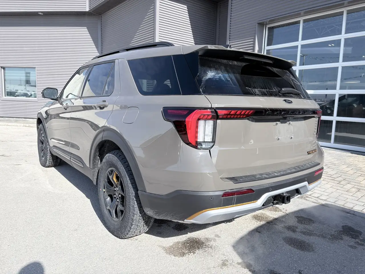 Ford Explorer снимка Ford Explorer
