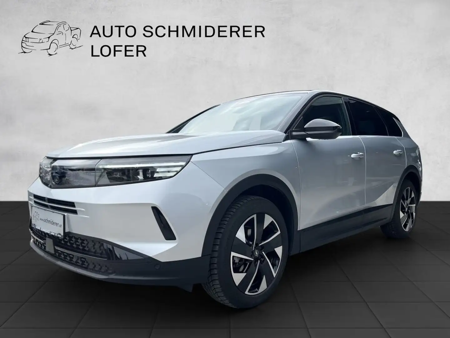 Opel Grandland 1.2 MHEV GS Aut. ''AHK & Panorama'' Silber - 1