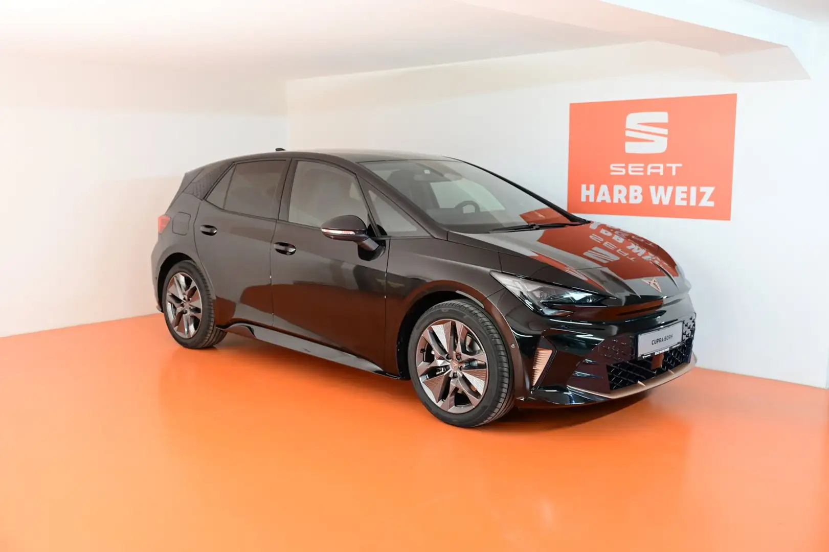 CUPRA Born PLUS 58/61 140kW/190PS Schwarz - 2