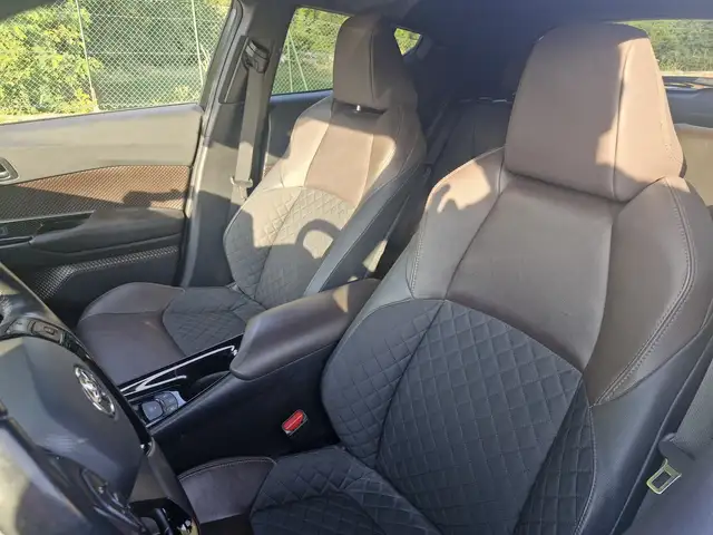 Toyota C-HR view 7