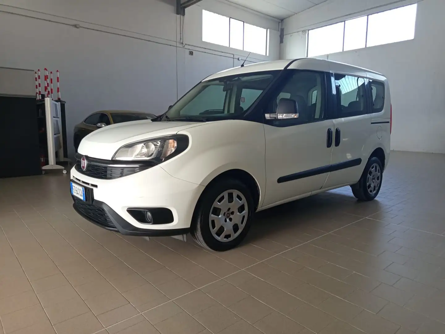 Fiat Doblo Doblò 1.6 MJT 120CV S&S PC Combi M1 Lounge Blanc - 2