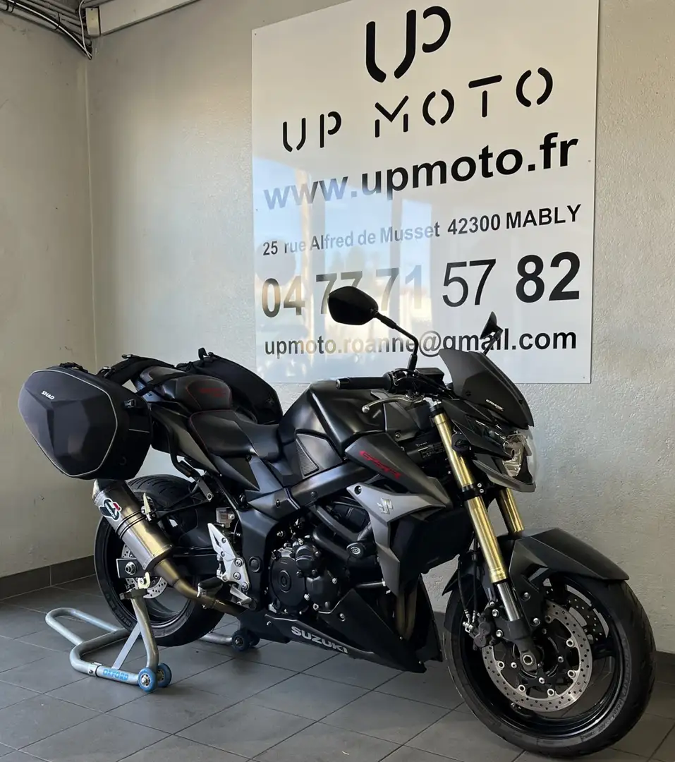 Suzuki GSR 750 Gris - 2