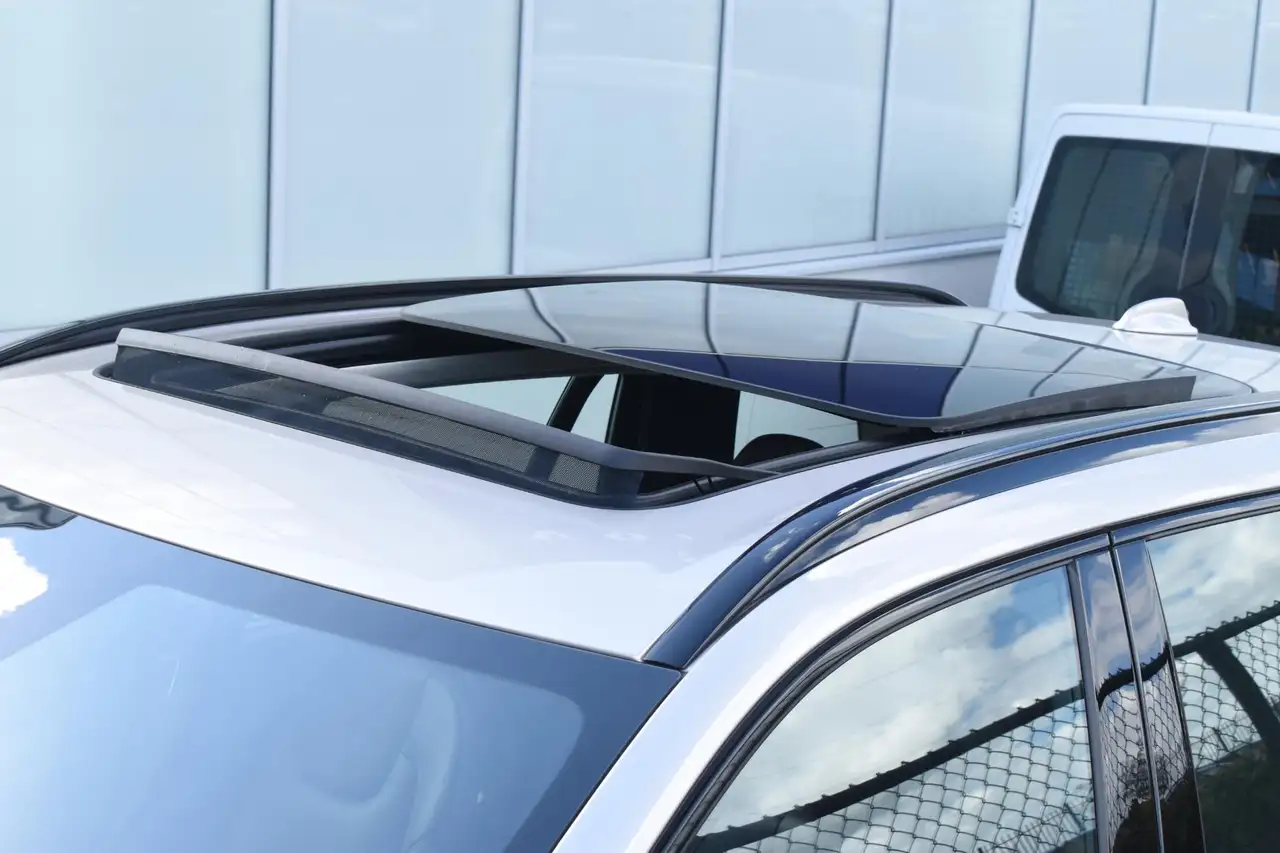 Volvo XC90 T8 455PK Plug-in hybrid AWD Ultra Dark / Bowers &, миниатюра 13