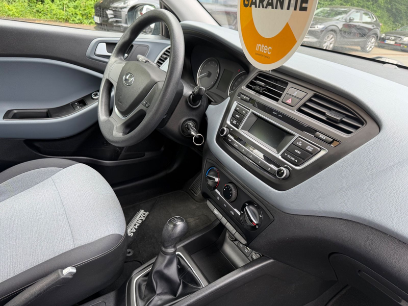 Hyundai i20 Klima TÜV/Service Neu Garantie 91TKM — photo 14