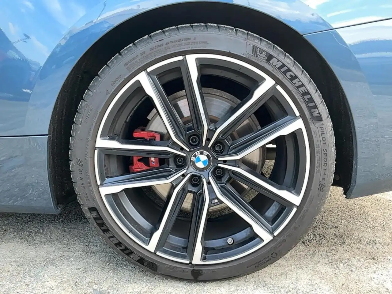 BMW 4 Series photo BMW 4 Series