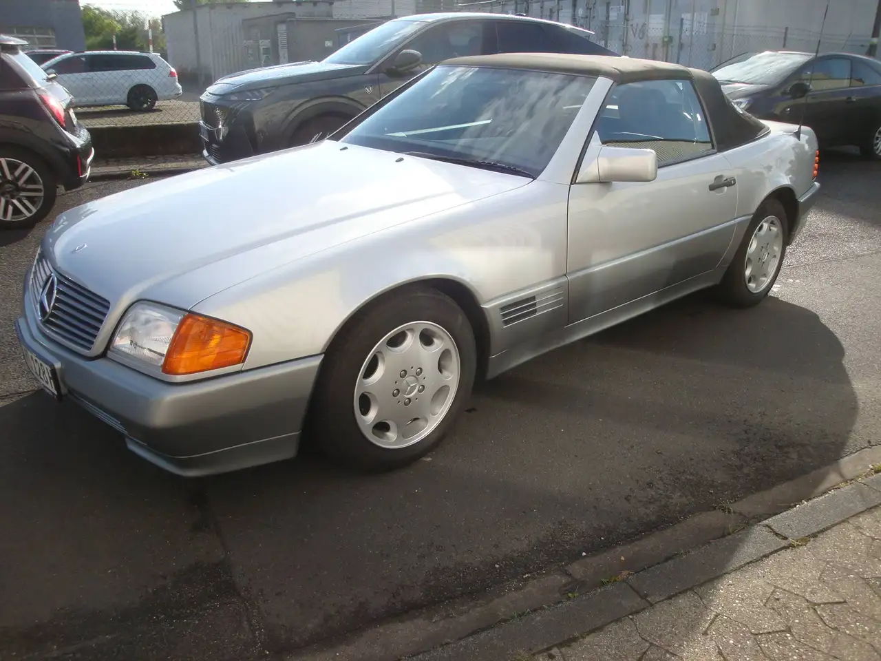 Mercedes-Benz SL 280, foto 1