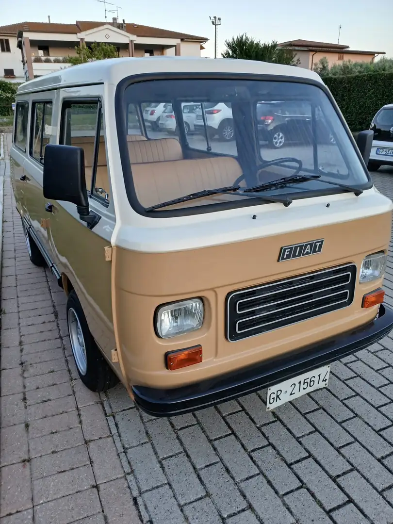 Fiat 900 Panorama Bej - 2