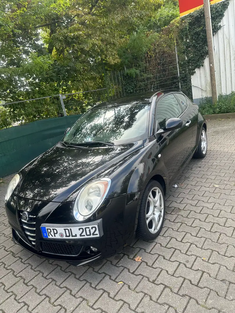 Alfa Romeo 147 alfa romeo 1.4 Schwarz - 1