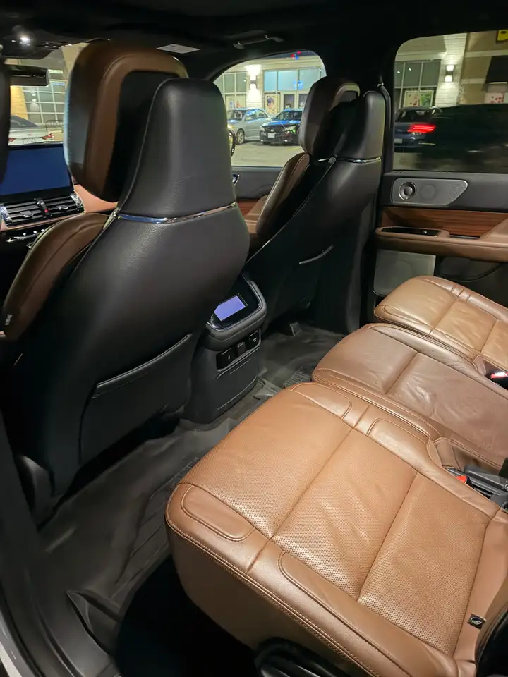 Lincoln Navigator снимка Lincoln Navigator