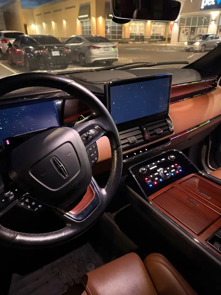 Lincoln Navigator снимка Lincoln Navigator