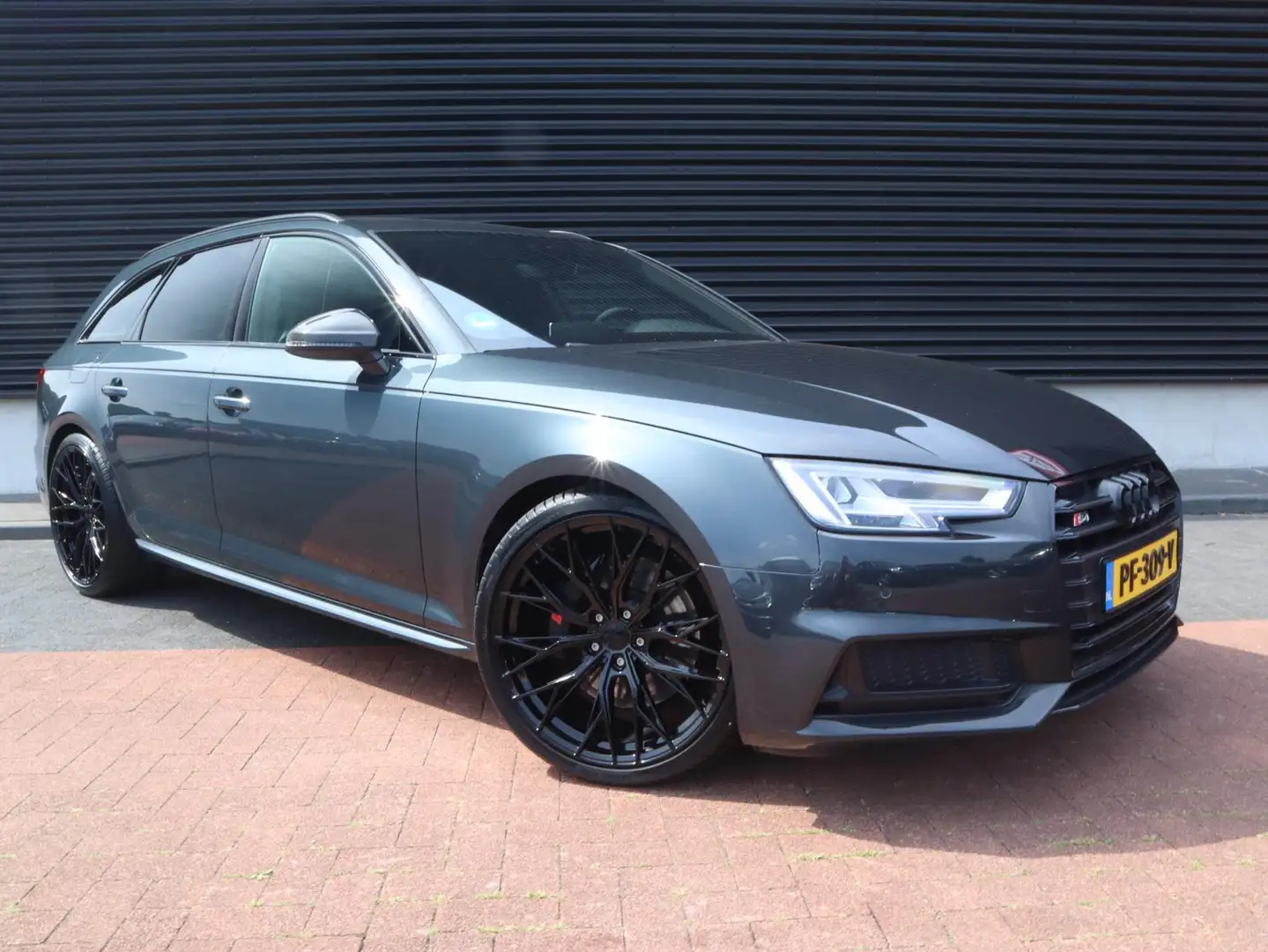 Audi S4 Avant 3.0 TFSI S4 quattro | Keyless-Go | Parkeer a Szary - 2