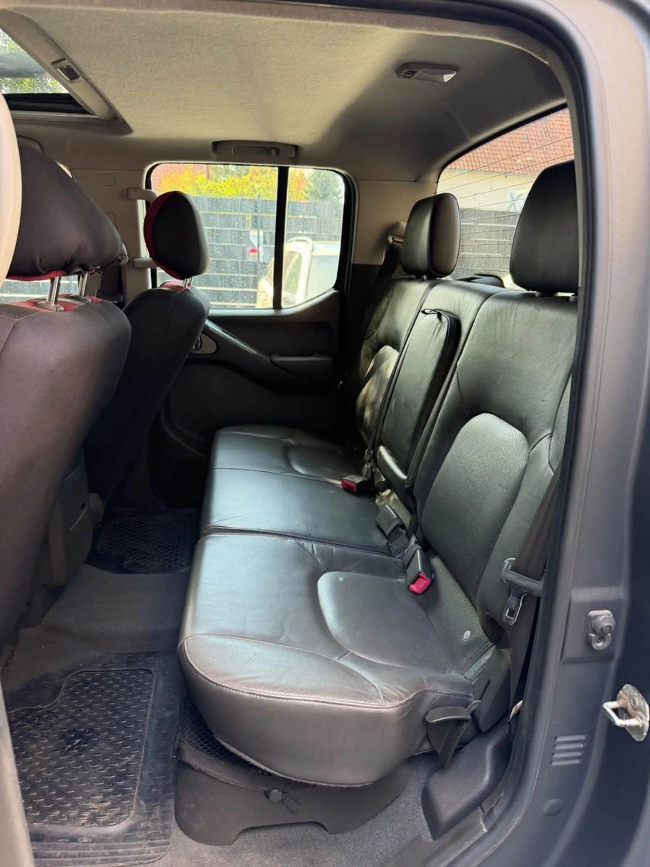 Nissan Navara Pickup DoubleCab LE 4X4 LKW AHK AUTOMATIK — photo 15