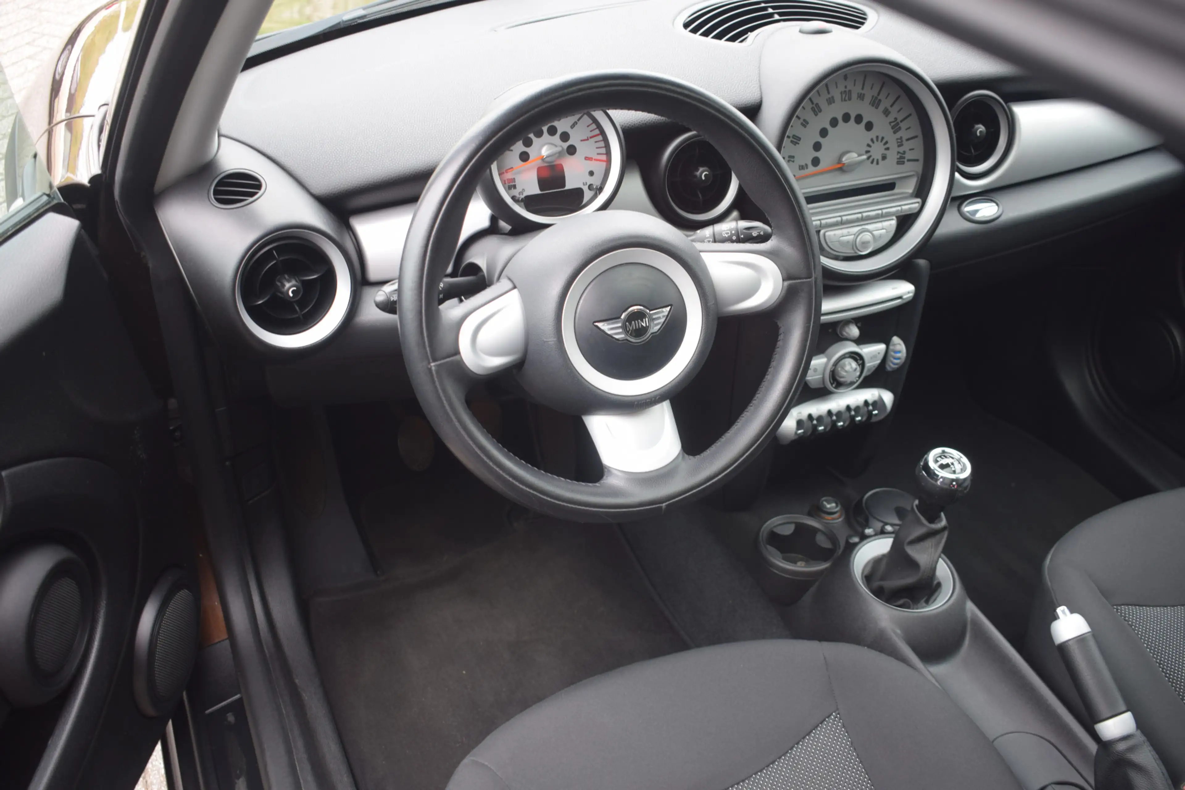 MINI Cooper Clubman 1.6 PANORAMADAK AIRCO — photo 12