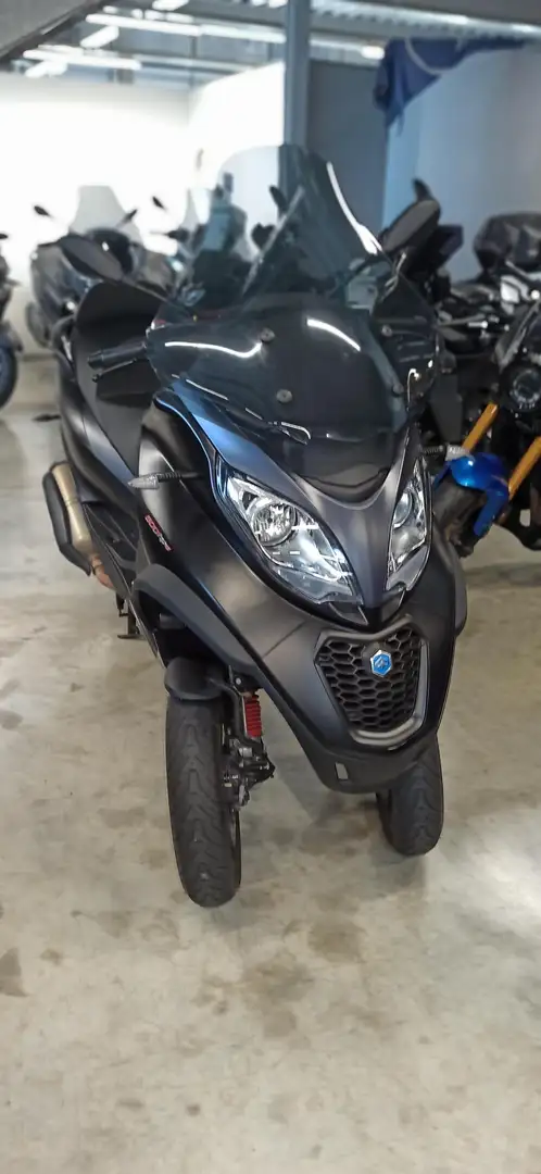 Piaggio MP3 500 Zwart - 1