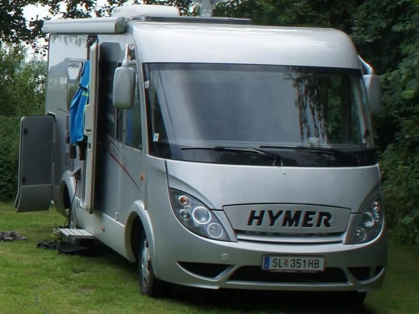 Ford Transit Wohnmobil Hymer Exsis 1 Grau - 2