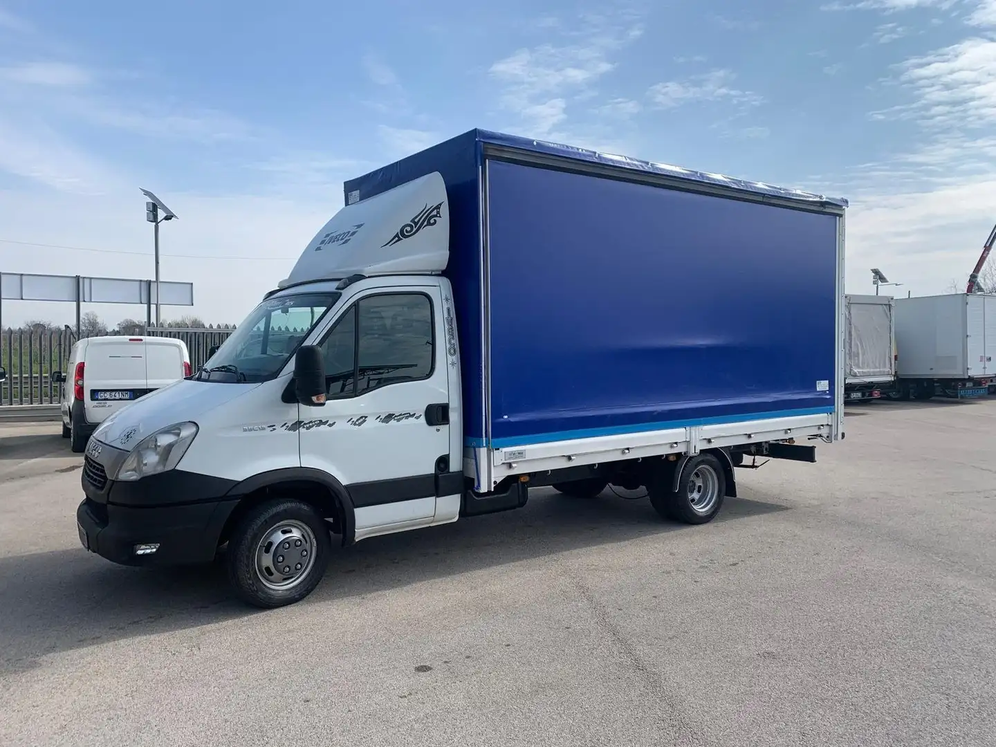 Iveco daily 35c13 cassone e centina da 4,80 Bianco - 2