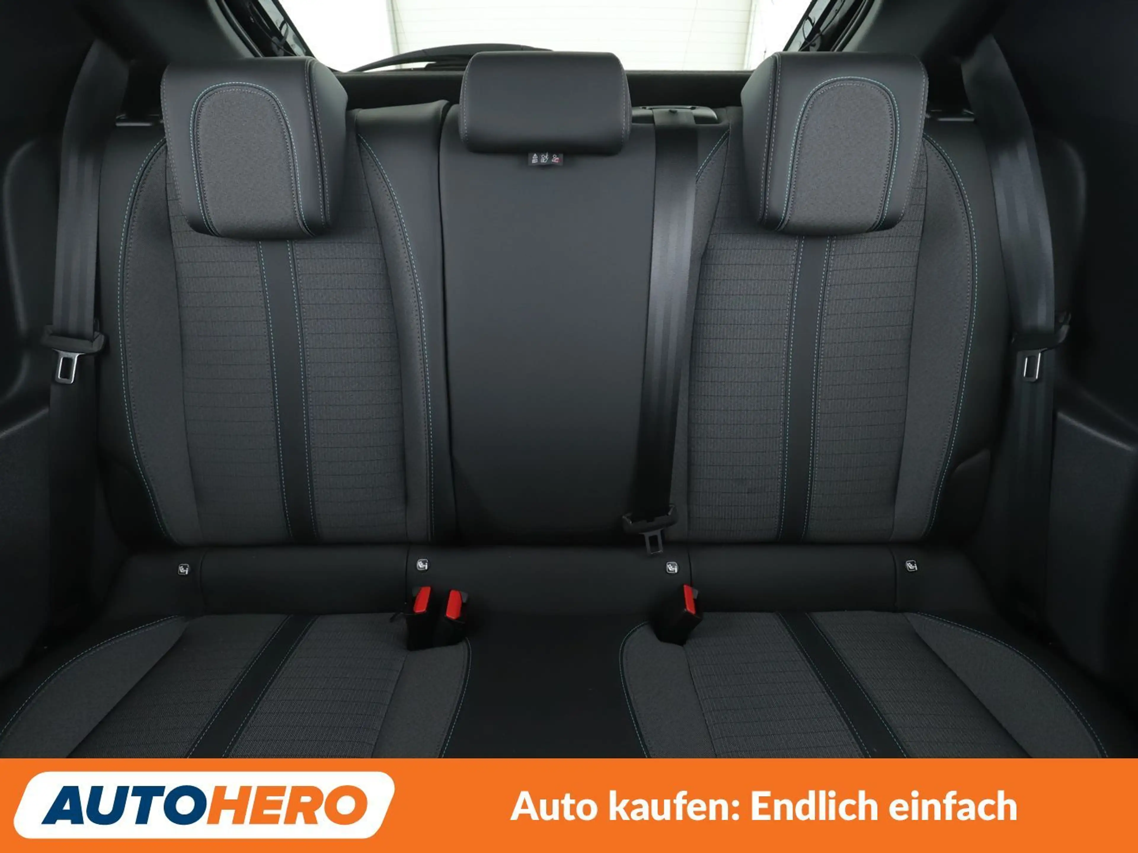 Peugeot e-208 electric drive 100 kW Allure Pack Aut.*NAVI*LED* — photo 15