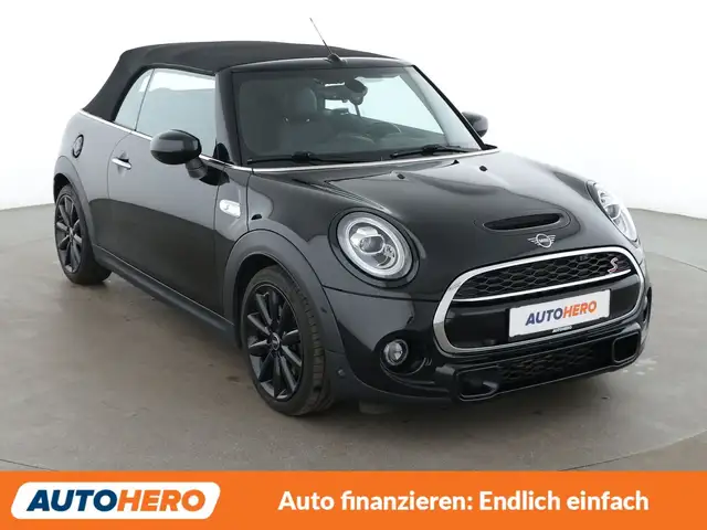 Mini Convertible view 8