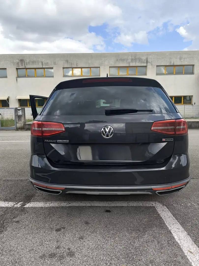 Volkswagen Passat Alltrack 2.0 tdi 4motion 190cv dsg 7m Černá - 2