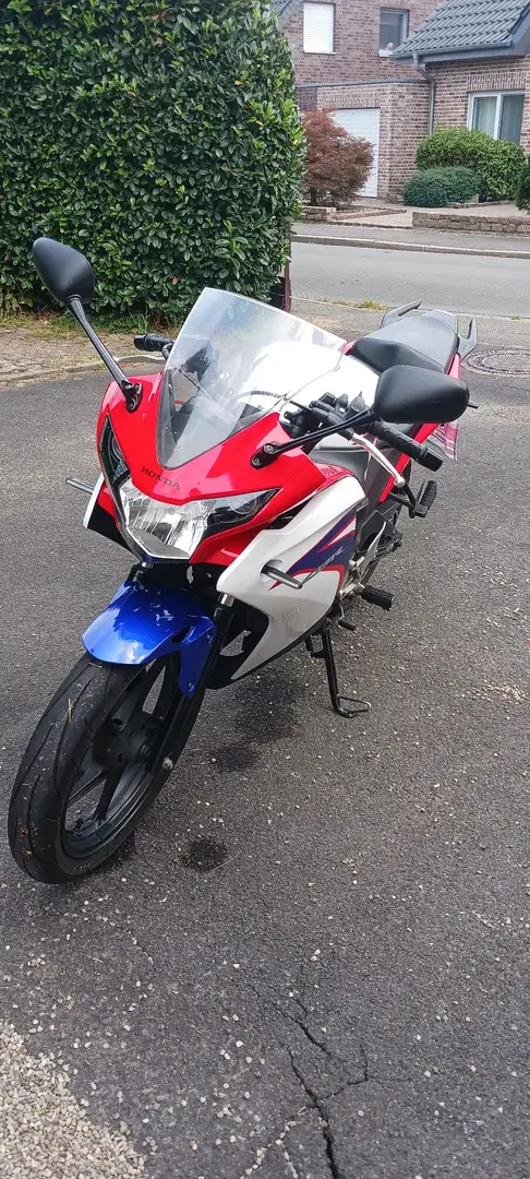 Honda CBR 125 Wit - 1