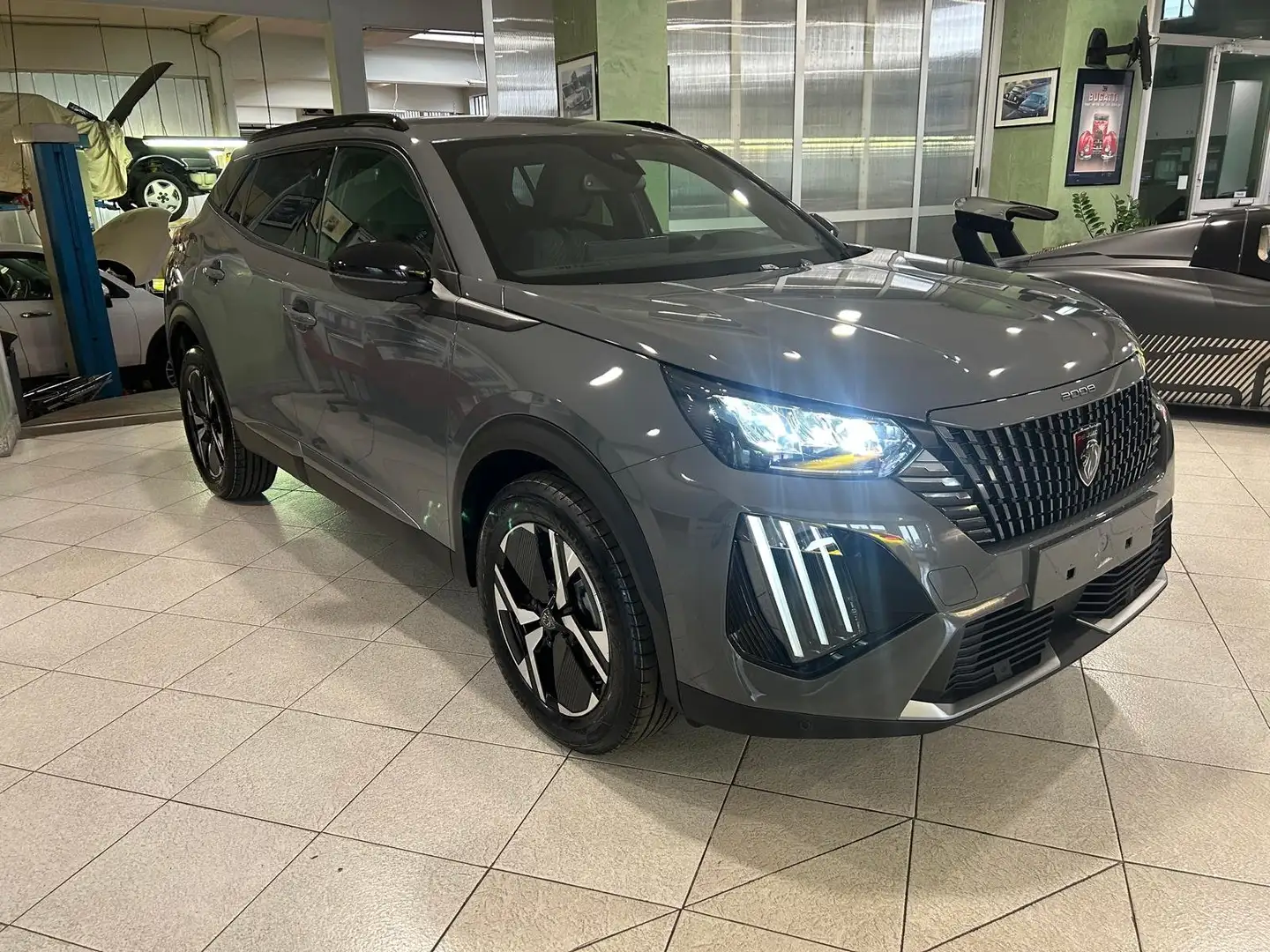 Peugeot 2008 1.2 puretech Allure Pack s Grigio - 2