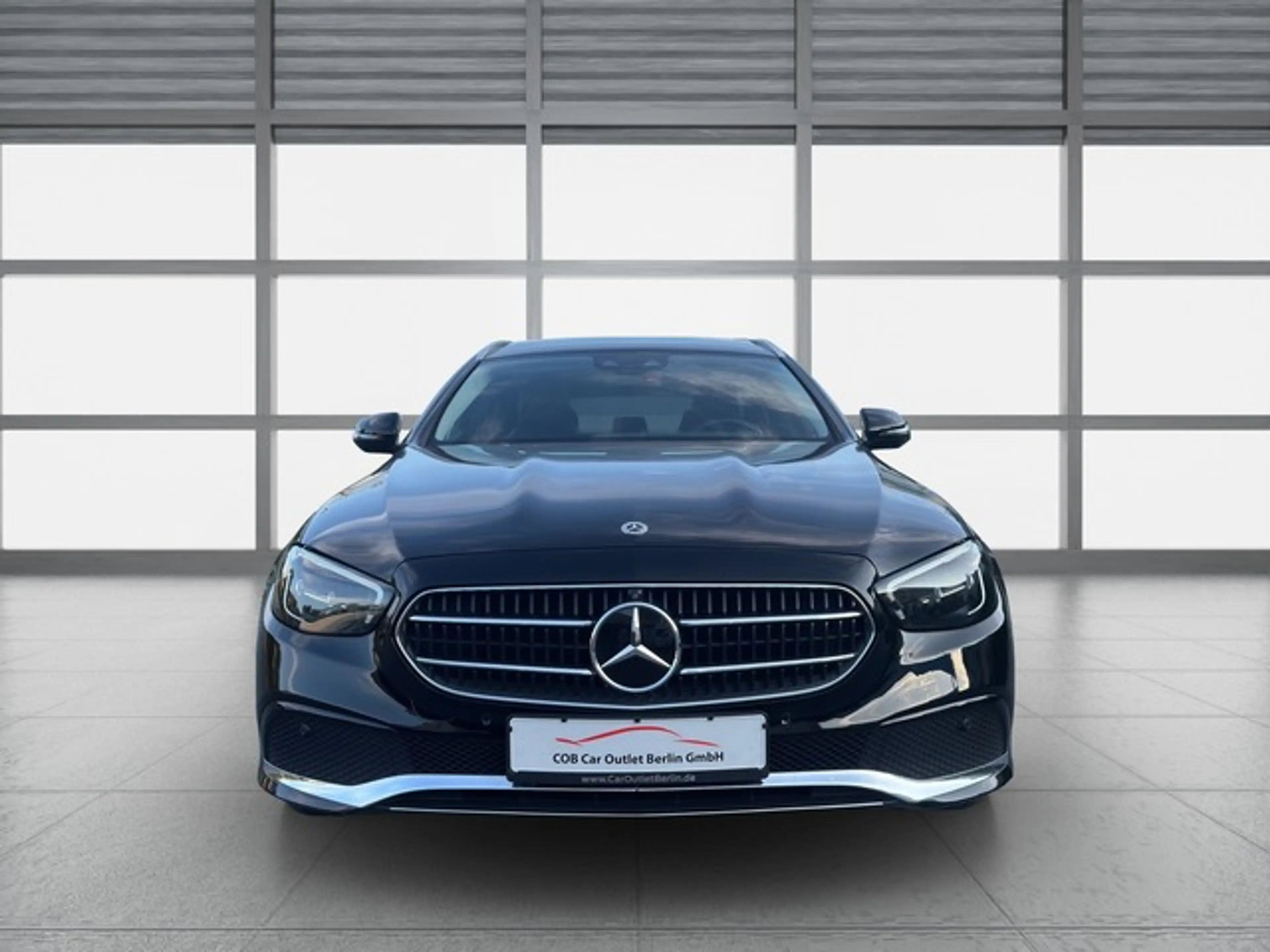 Mercedes-Benz E 400 d T 4M DISTRO PANO KAM360 STANDHZG AHK — photo 12