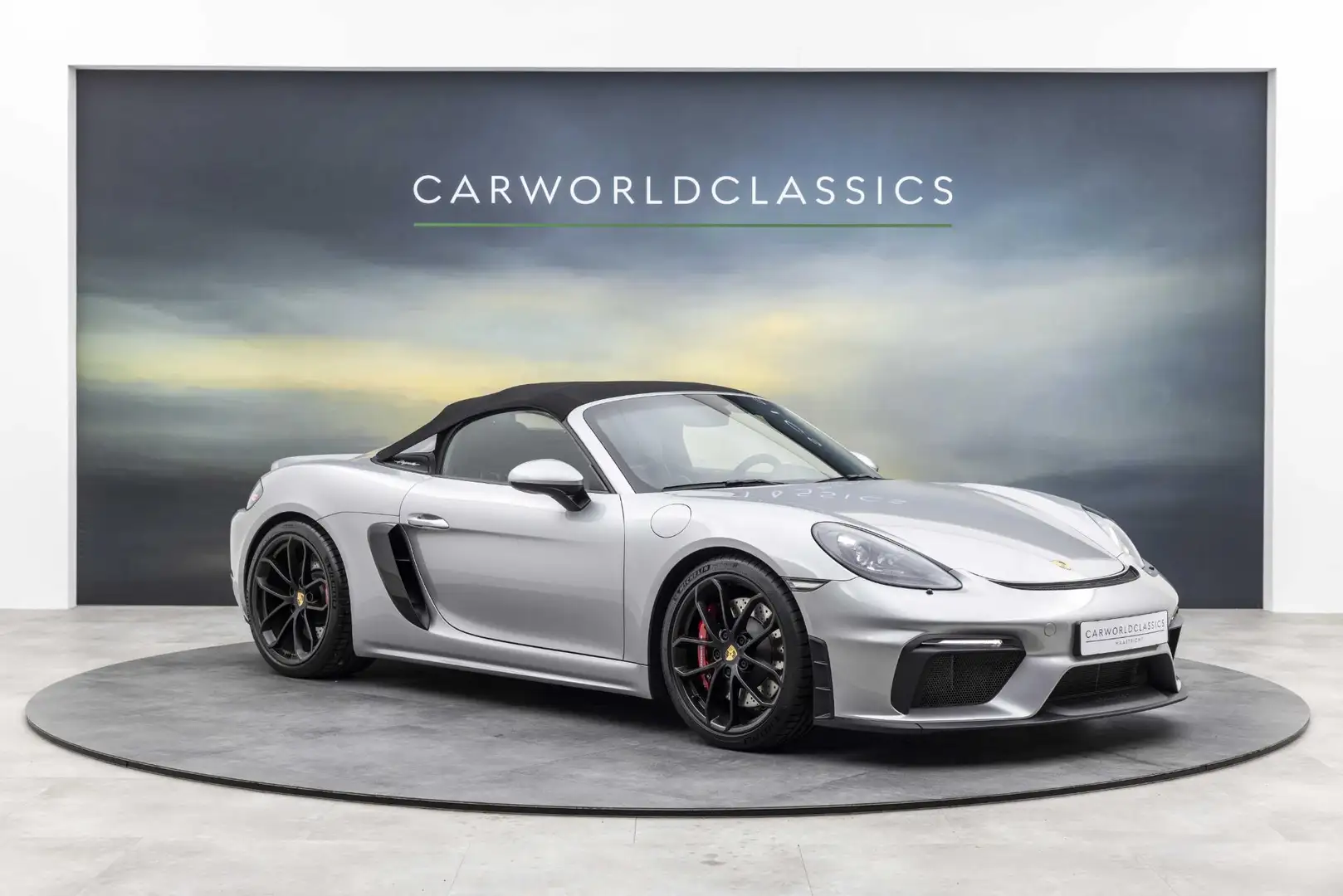 Porsche 718 Spyder 4.0 | 420pk | 16.000km Ezüst - 2