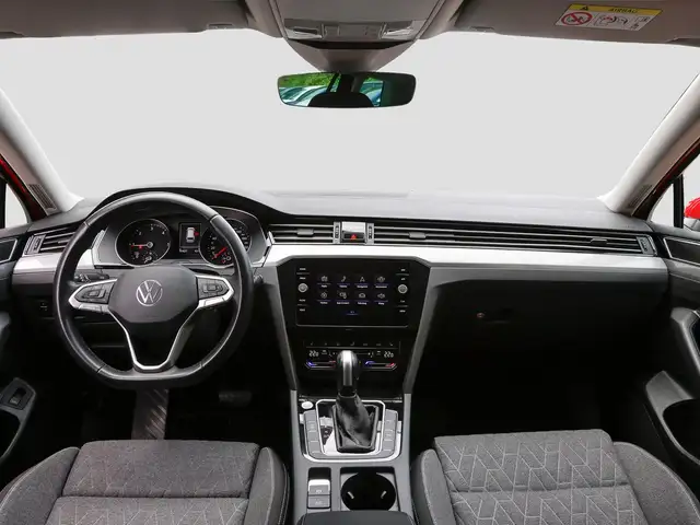 Volkswagen Passat view 14