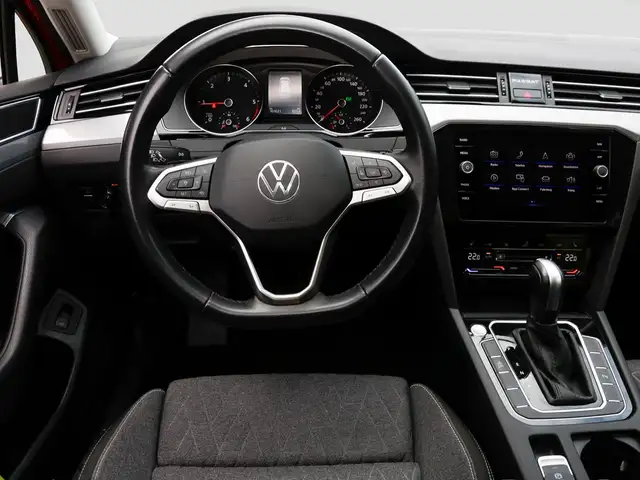 Volkswagen Passat view 15