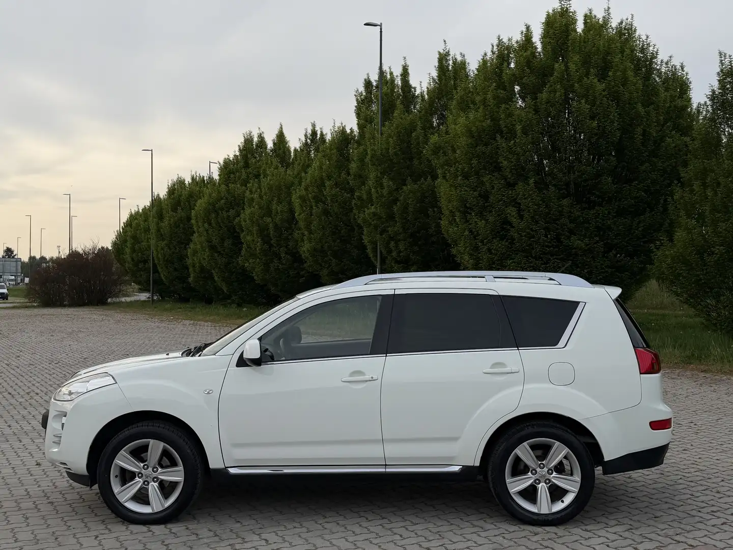 Peugeot 4007 2.2 hdi 16v Feline fap - 2