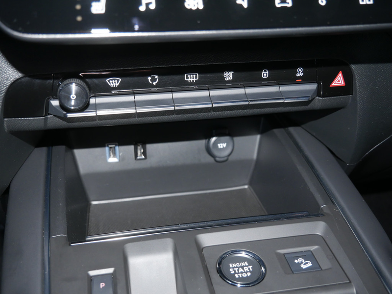 Citroen C5 Aircross BlueHDi 130 Max NAVI ACC LED PANO — photo 11
