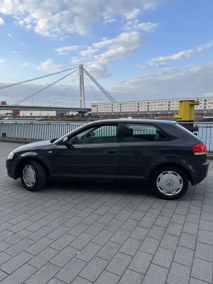 Audi A3 1.6 Attraction - 2