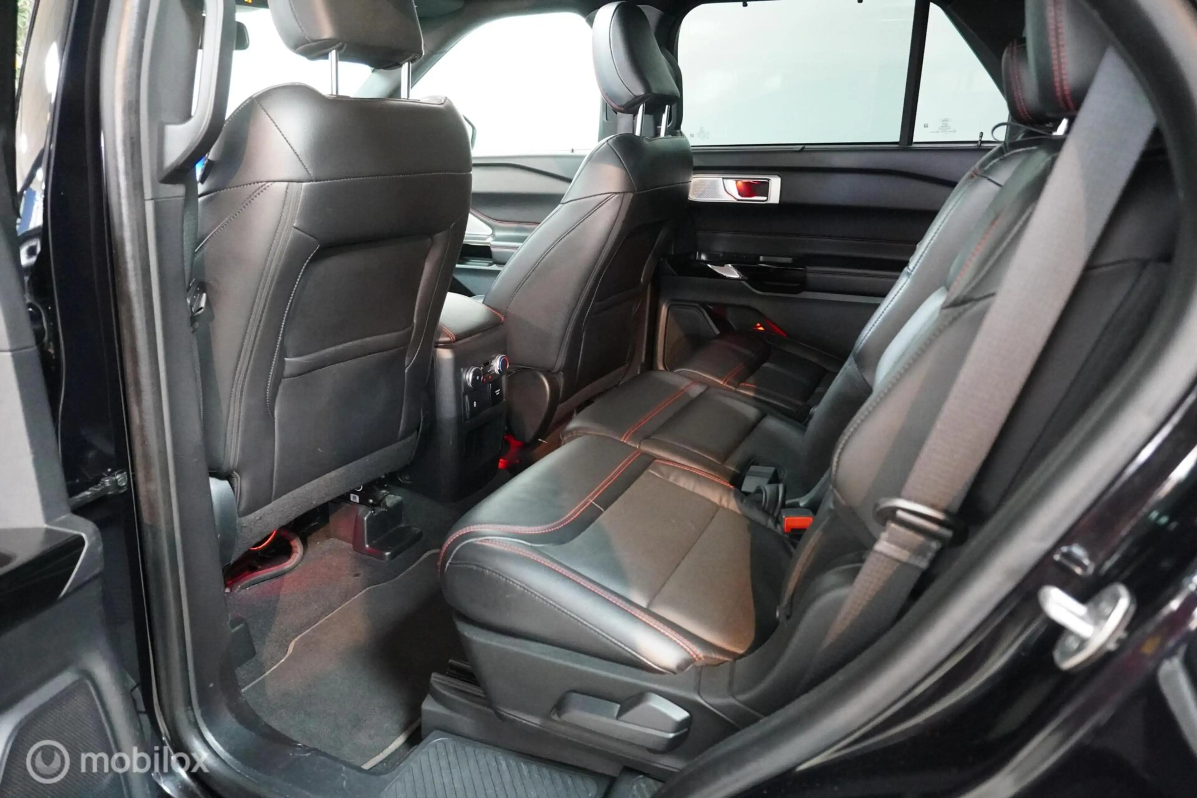 Ford Explorer 3.0 V6 EcoBoost PHEV ST-Line | Trekhaak | — photo 25
