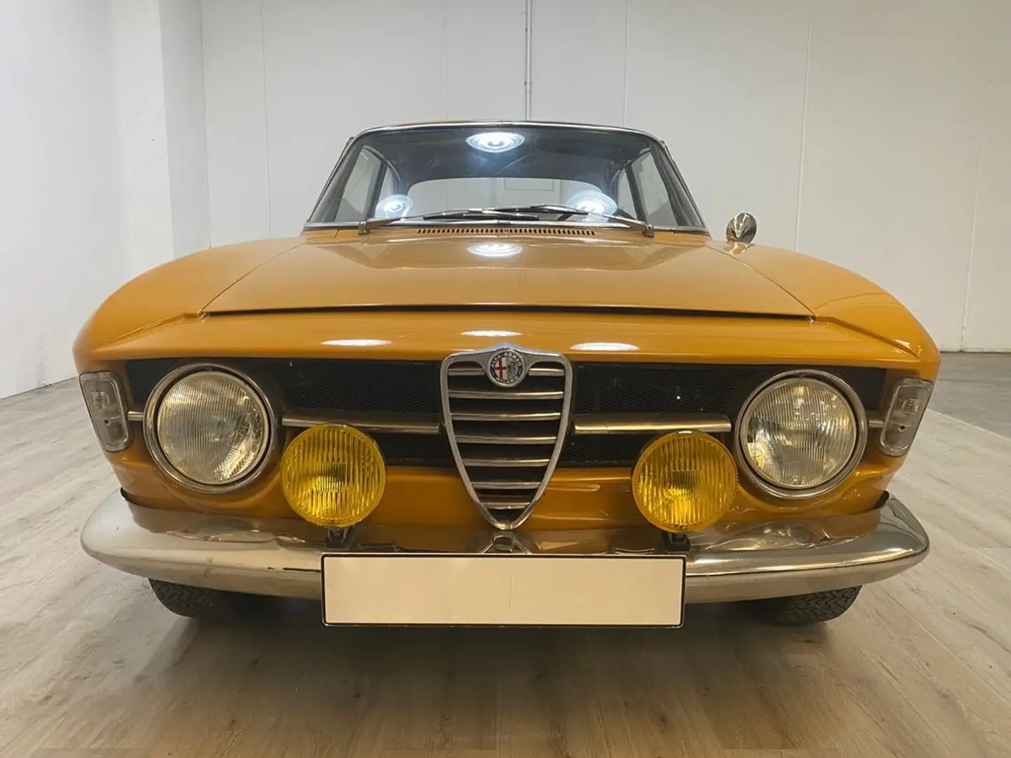 Alfa Romeo GT 1300 Scalino * Motore completamente revisionato Gelb - 2