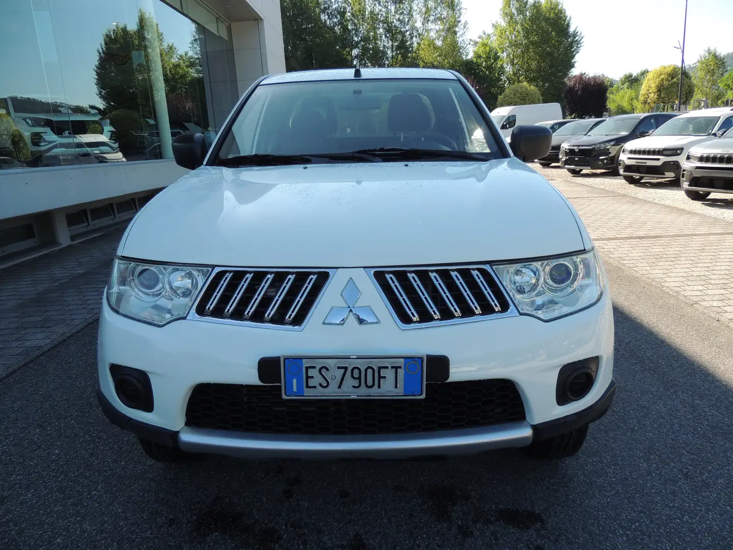 Mitsubishi L200 2.5 di-d Invite CASSONE LUNGO Blanc - 2