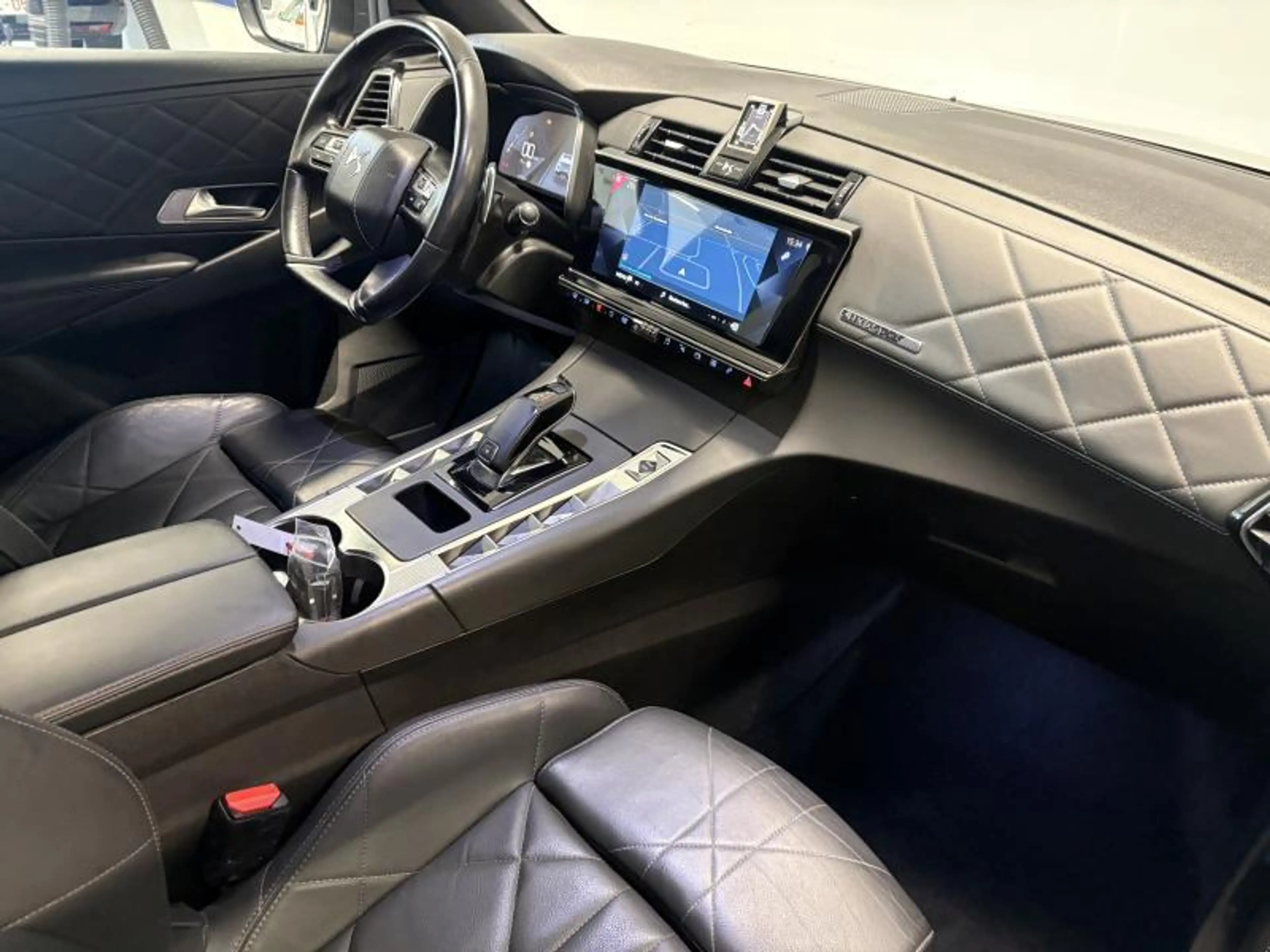 DS Automobiles DS 7 Crossback So Chic - AUTOMATIQUE - SIEGES ELEC — photo 2