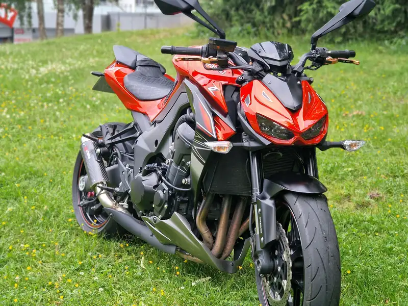 Kawasaki Z 1000 - foto 3